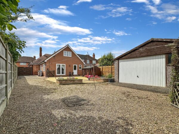 Linton Close, Farndon, Newark