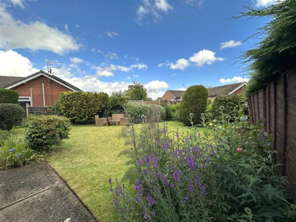 Pinfold Close, Collingham, Newark