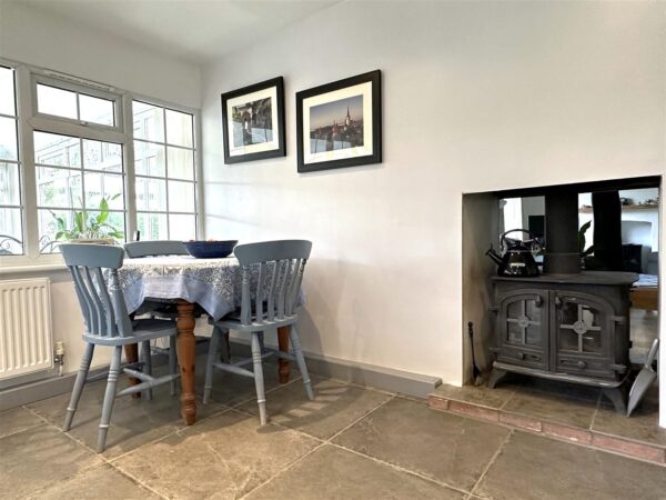 Ferry Lane Cottage, Main Street, North Muskham, Newark