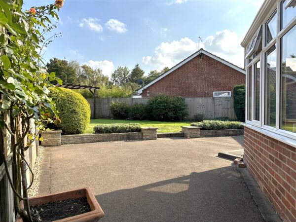 Branston Close, Winthorpe, Newark