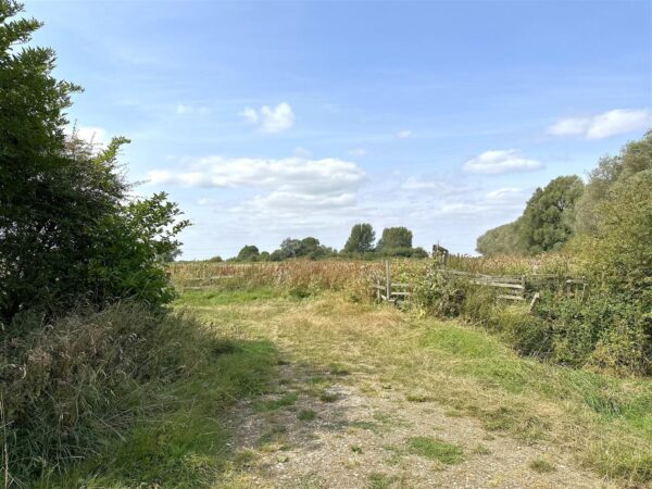 Paddock Land at Welfen Lane, Claypole, Newark