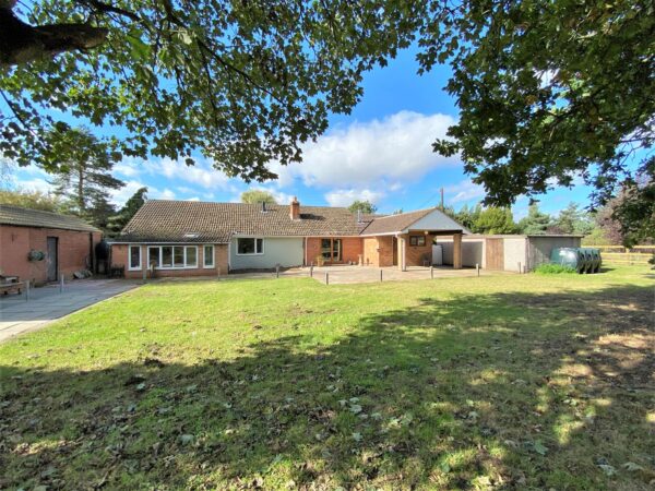 Cottage Lane, Collingham, Newark