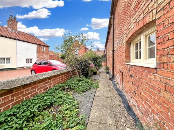 St. Leonards Court, Newark