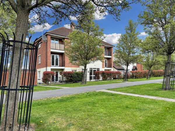 Rubys Walk, Fernwood, Newark