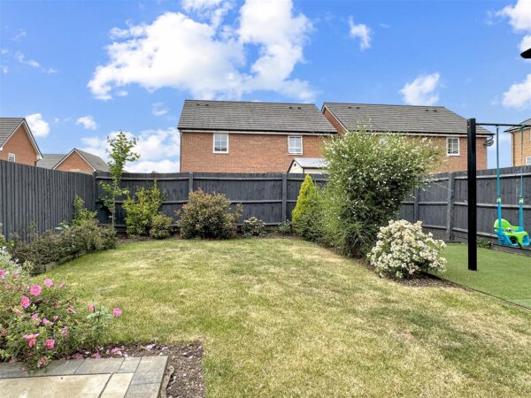 Phoenix Lane, Fernwood, Newark