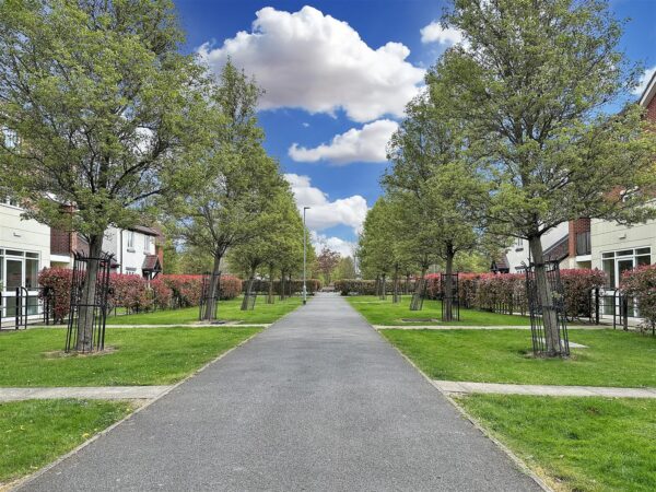 Rubys Walk, Fernwood, Newark