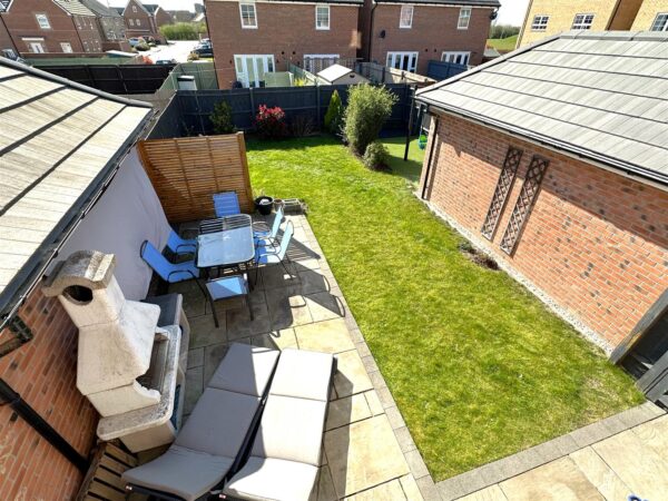Phoenix Lane, Fernwood, Newark
