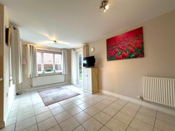 Gilbert Way, Fernwood, Newark