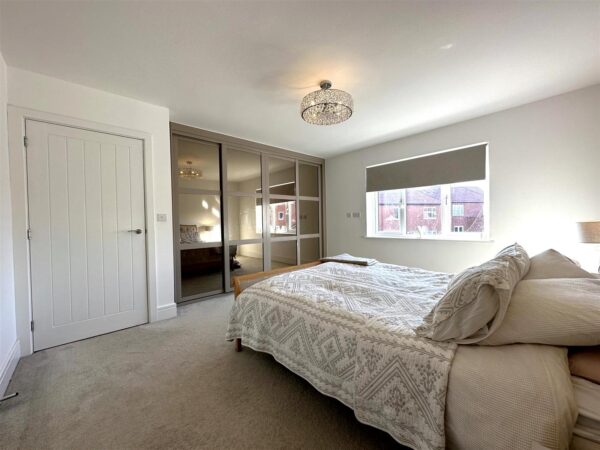Threadneedle Way, Middlebeck, Newark