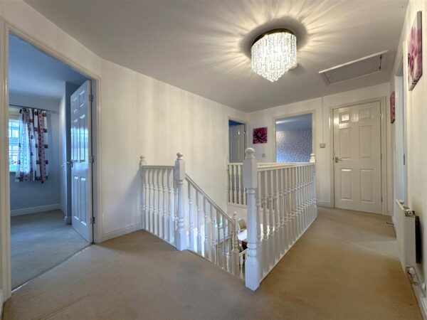 Gilbert Way, Fernwood, Newark