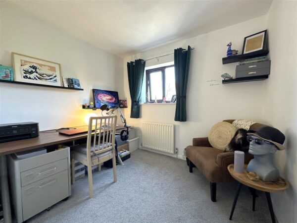 Lacey Green, Balderton, Newark