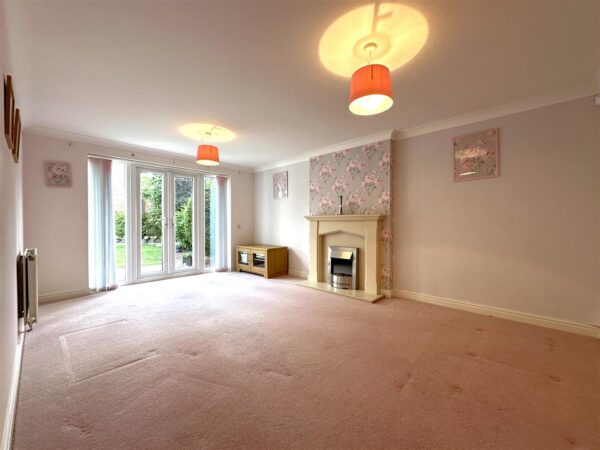Gilbert Way, Fernwood, Newark