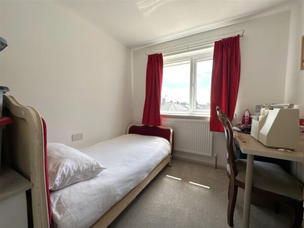 Windsor Close, Collingham, Newark