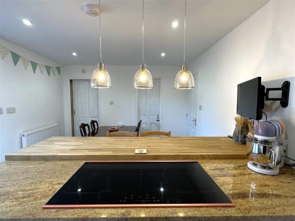 Windsor Close, Collingham, Newark