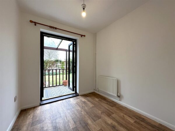 Mountney Place, Newark