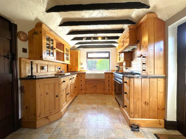 Woodhill Road, Collingham, Newark