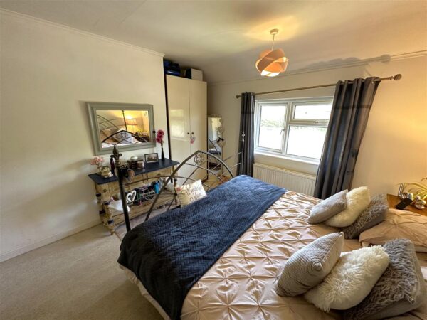 London Road, Balderton, Newark