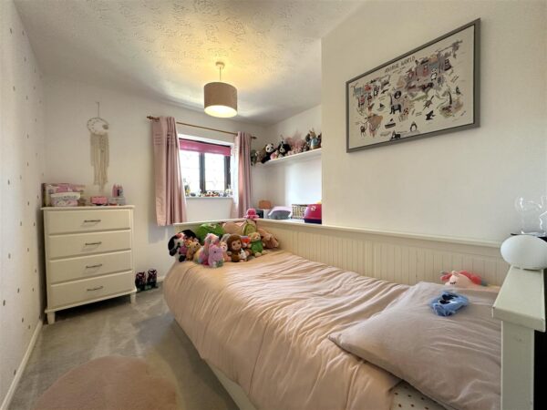 Lacey Green, Balderton, Newark