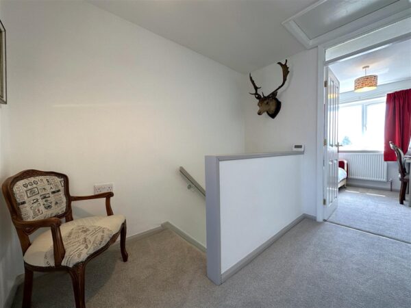 Windsor Close, Collingham, Newark