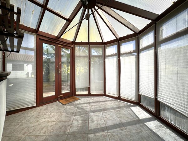Woodhill Road, Collingham, Newark
