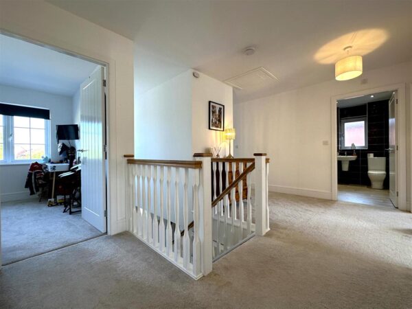 Threadneedle Way, Middlebeck, Newark