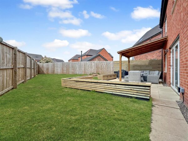 Threadneedle Way, Middlebeck, Newark