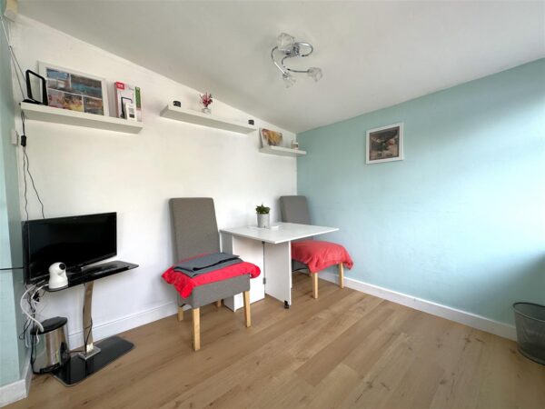 Shelley Close, Balderton, Newark