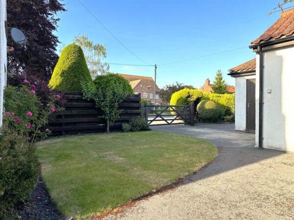 Woodhill Road, Collingham, Newark