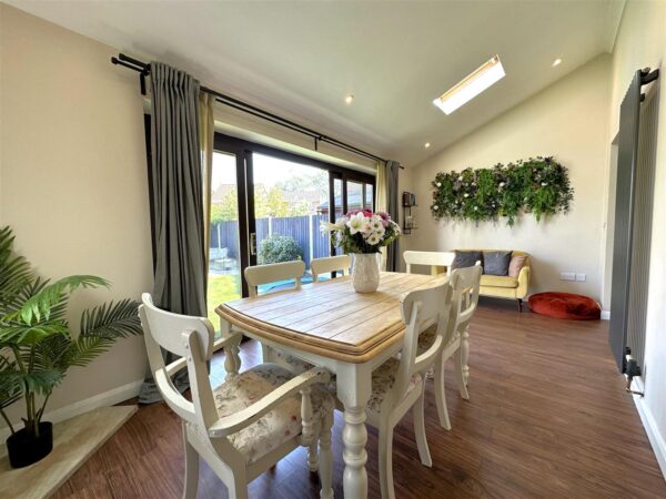 Lacey Green, Balderton, Newark