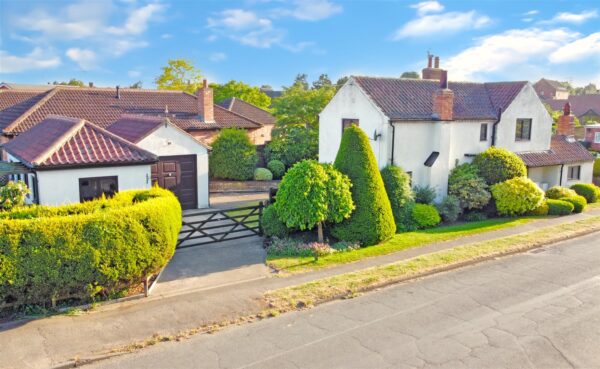 Woodhill Road, Collingham, Newark