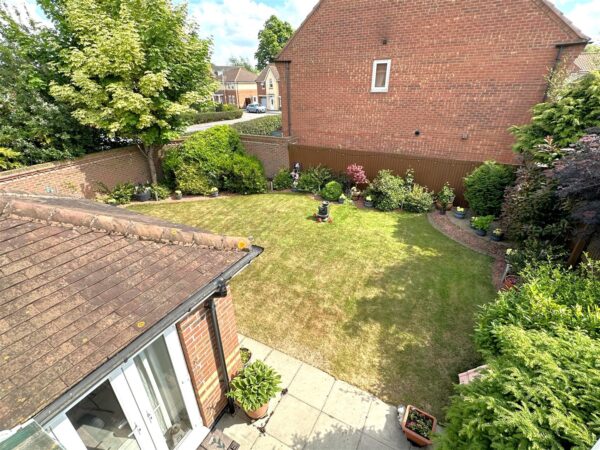 Gilbert Way, Fernwood, Newark