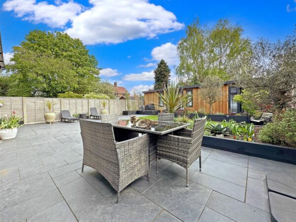 Masefield Crescent, Balderton, Newark