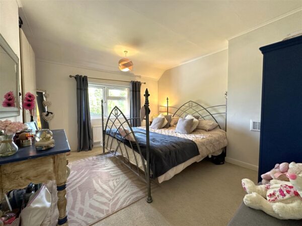 London Road, Balderton, Newark