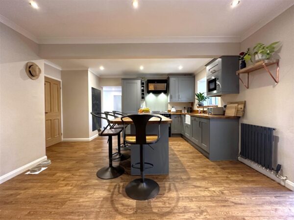 Lacey Green, Balderton, Newark
