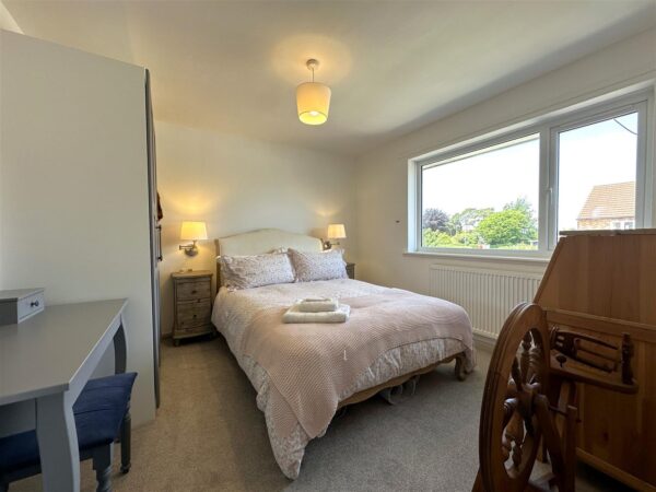 Windsor Close, Collingham, Newark