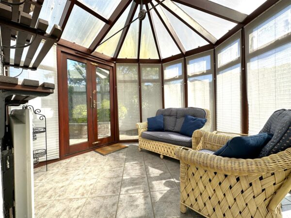 Woodhill Road, Collingham, Newark