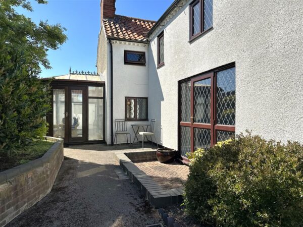 Woodhill Road, Collingham, Newark