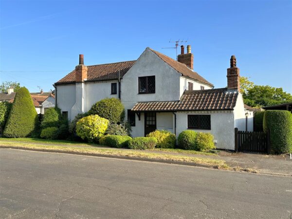 Woodhill Road, Collingham, Newark