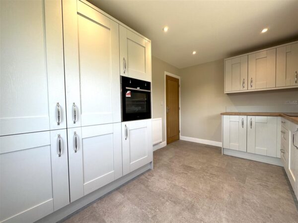 St. Catherines Close, Newark