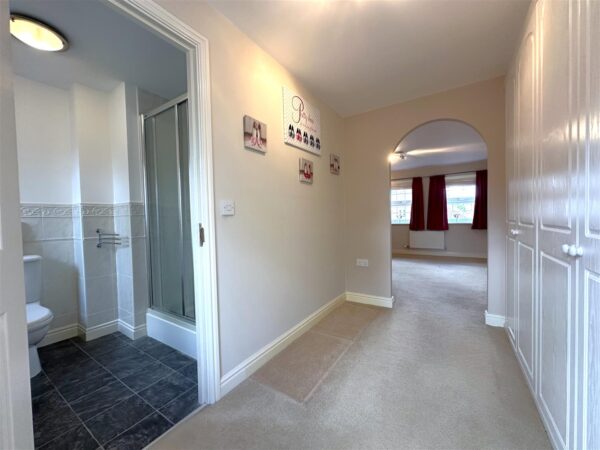 Gilbert Way, Fernwood, Newark