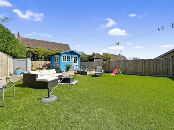 Shelley Close, Balderton, Newark