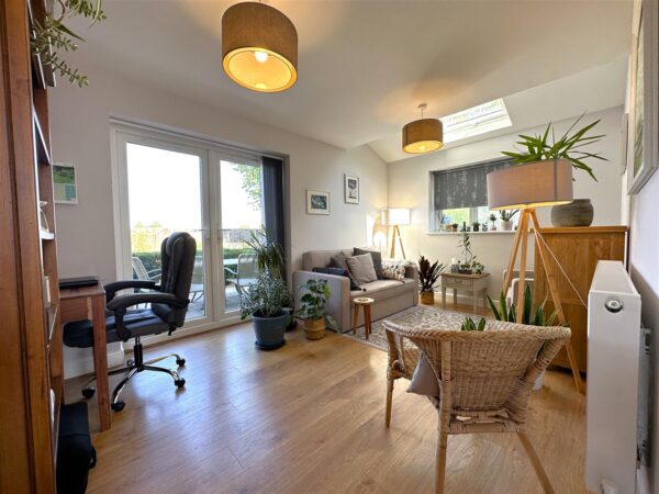 Oak Avenue, Farndon, Newark