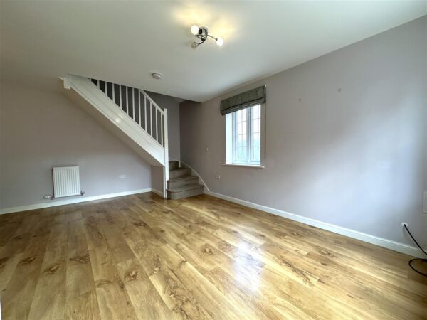 Waters Edge, Kings Sconce Avenue, Newark