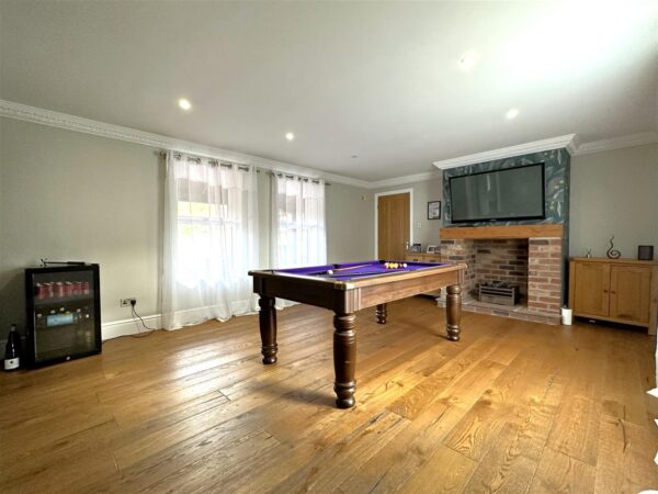 Halfway Farm Cottage, Newark Road, Swinderby, Lincoln