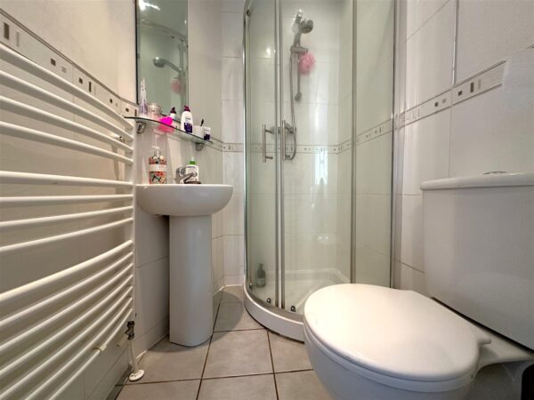 Floral Villas, Sutton-On-Trent, Newark