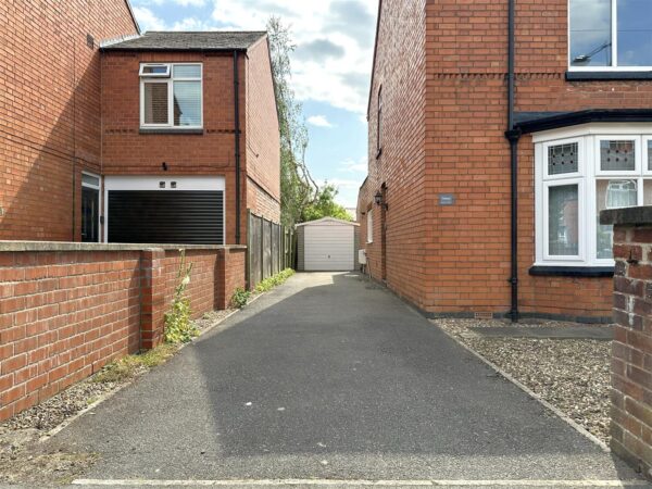 Harewood Avenue, Newark