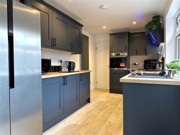 Lime Grove, Newark