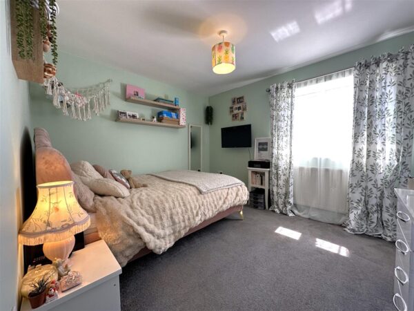 Oak Avenue, Farndon, Newark