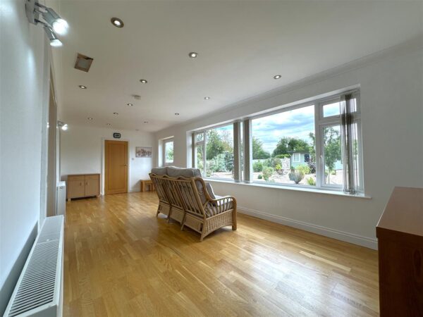 Natures Haven, Manor Road, Swinderby, Lincoln
