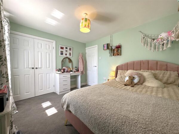 Oak Avenue, Farndon, Newark